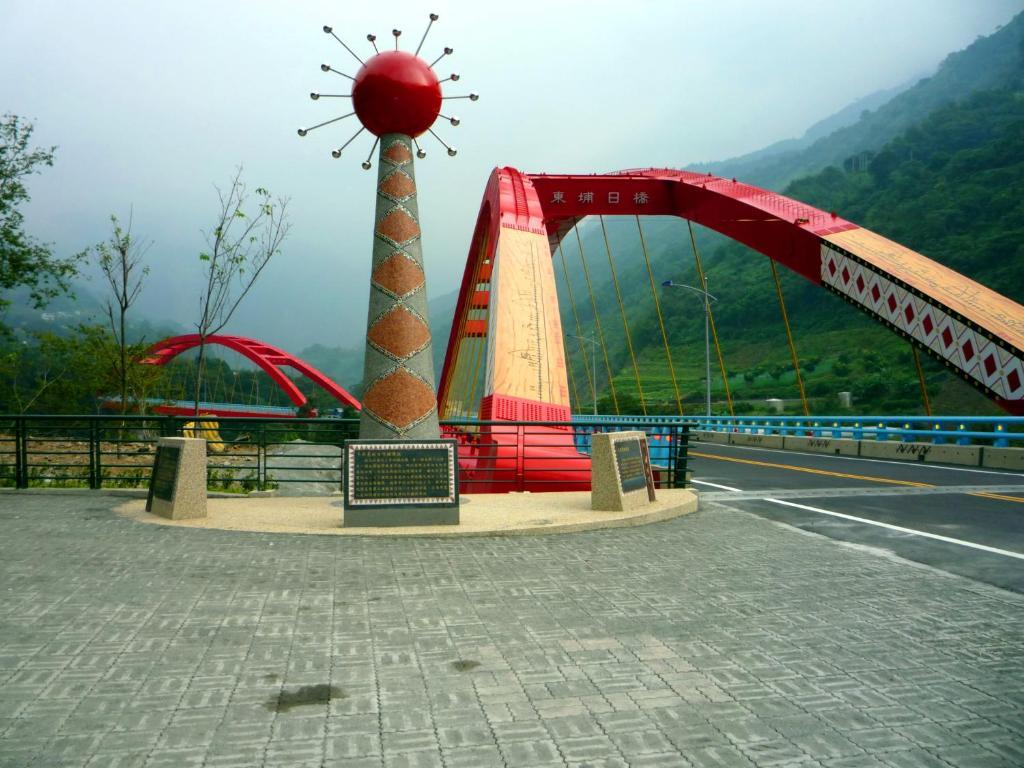 Dongpo Ti Lun Hotel Hszinji Kültér fotó