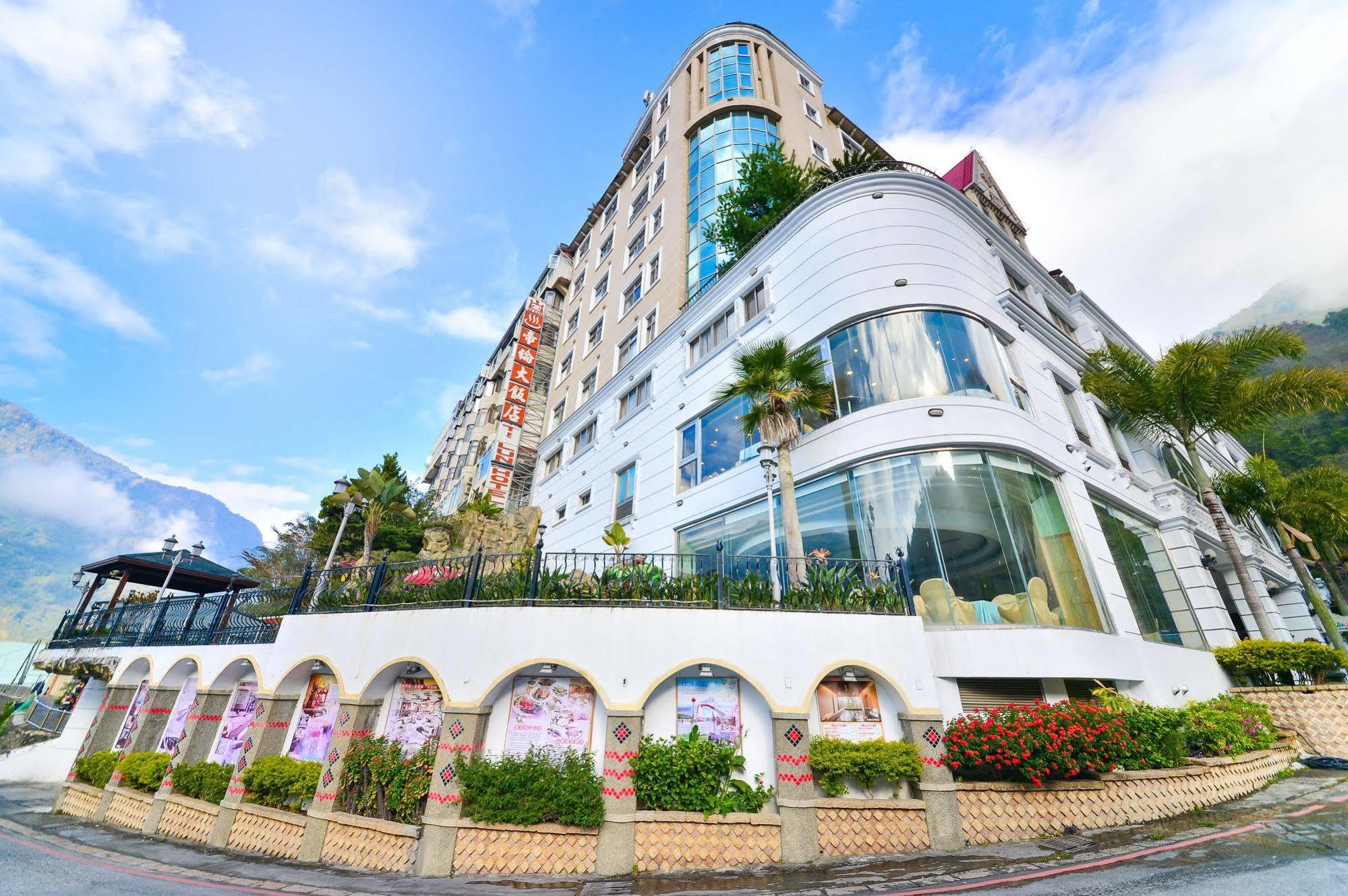Dongpo Ti Lun Hotel Hszinji Kültér fotó