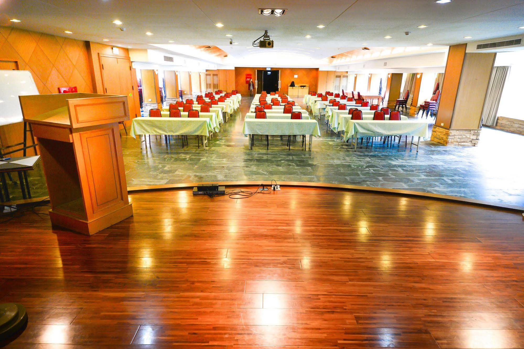 Dongpo Ti Lun Hotel Hszinji Kültér fotó